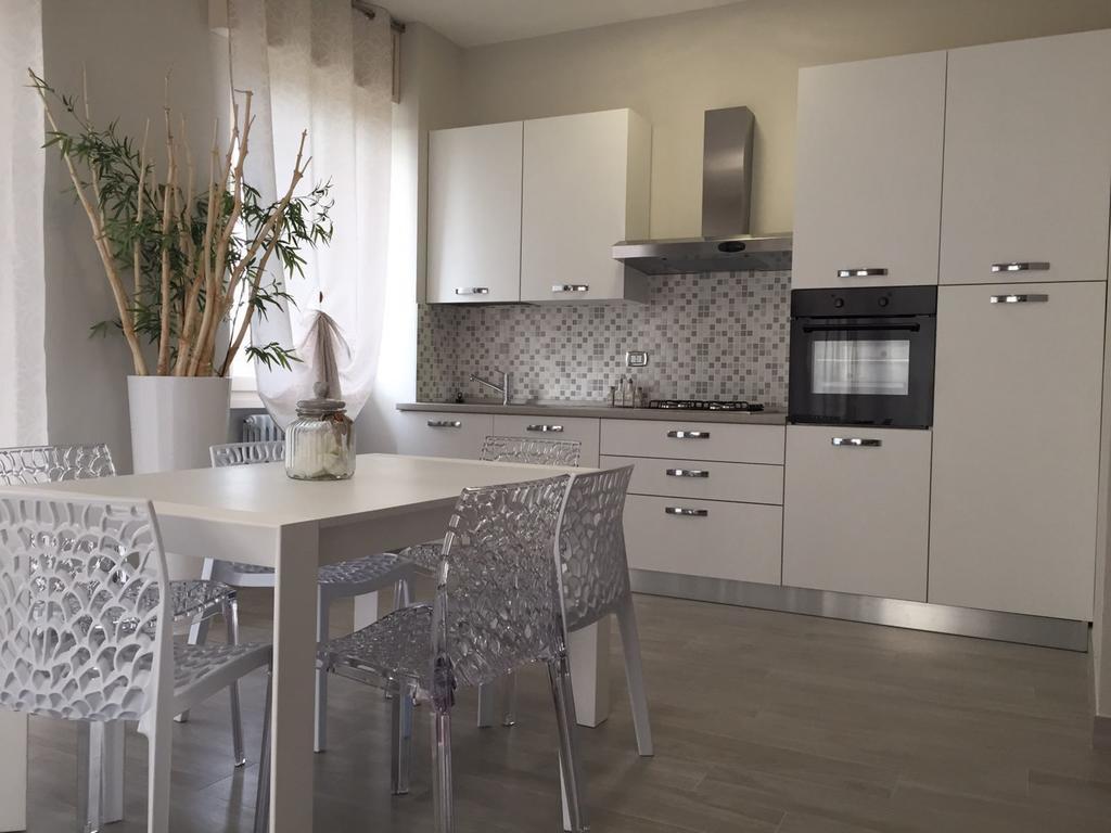 Lm House Apartman Lonato Kültér fotó
