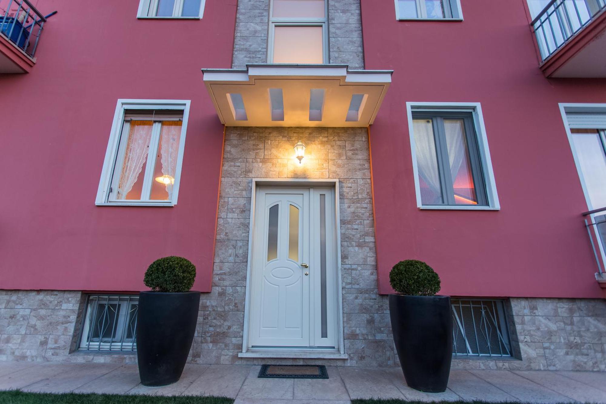 Lm House Apartman Lonato Kültér fotó