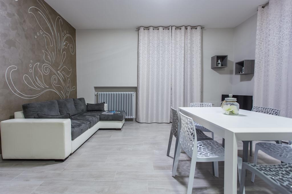 Lm House Apartman Lonato Kültér fotó